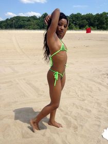 nicki minaj naked